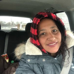 Meet your Posher, Sheyla